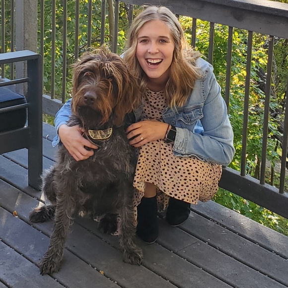 Meet your Posher, Briana - Picture 2 of 3